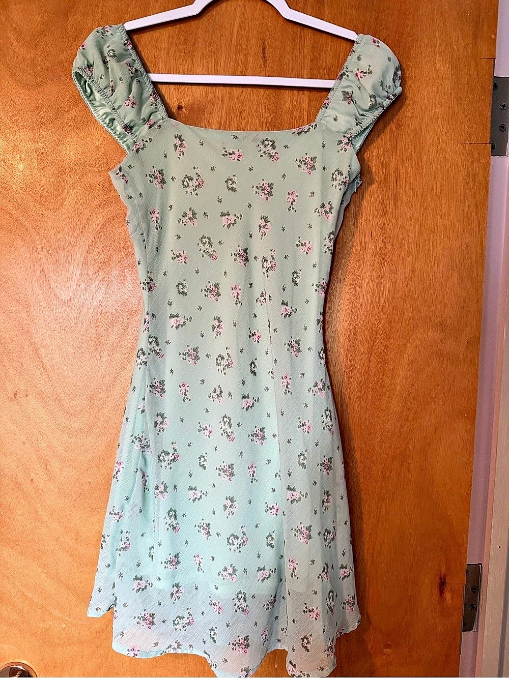 Forever 21 Floral Mini Dress in Green & Pink Size Medium